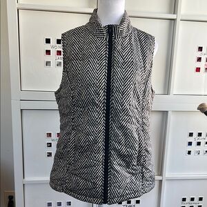 Red Camel Black White Herringbone‎ Quilted Vest Large